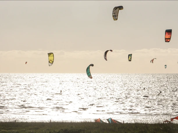 Station_Schirme Surfschule Cuxhaven