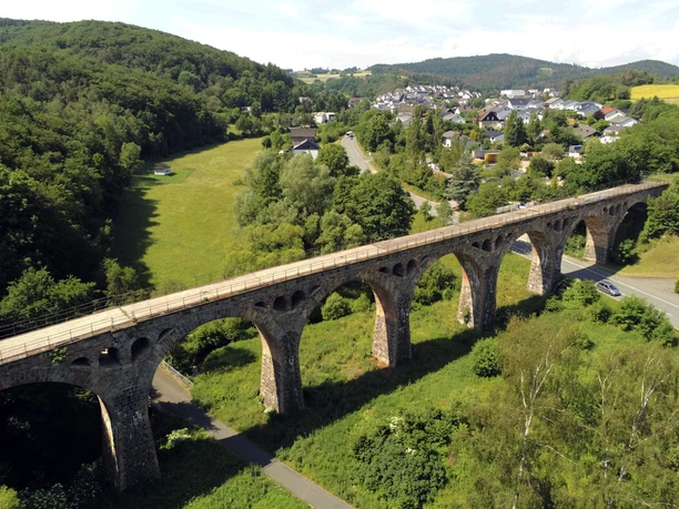 Eisenbahnviadukt in Bad Endbach Eisenbahnviadukt in Bad Endbach