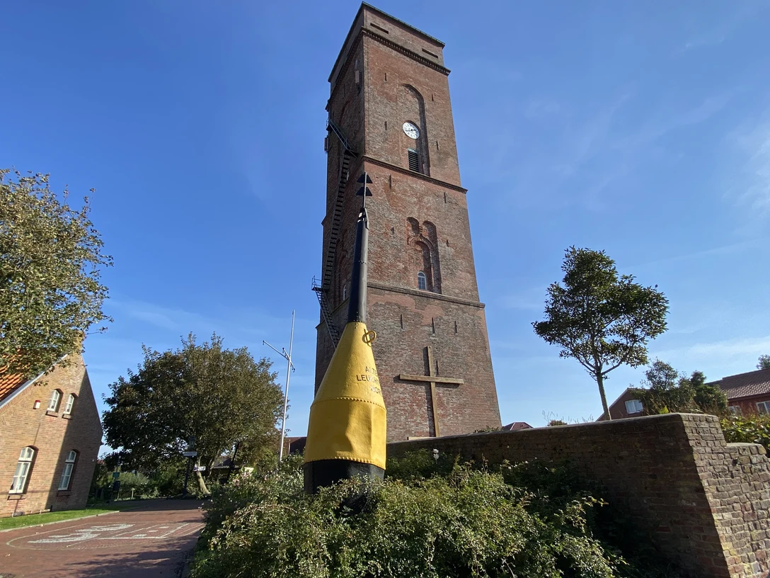 IMG_2953.jpg Der alte Leuchtturm unter wolkenlosem HimmelThe old lighthouse under a cloudless skyDet gamle fyrtårn under en skyfri himmelDe oude vuurtoren onder een wolkenloze hemel