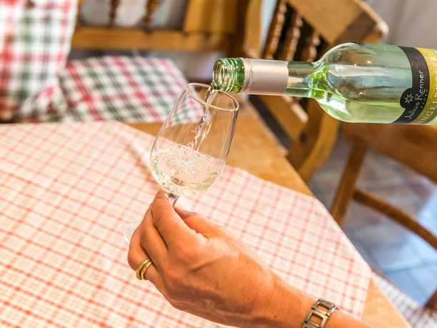 Wein Exkursion Julius Renner Verkostung Weisswein