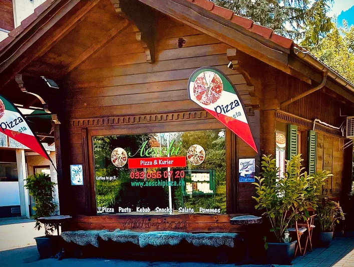 aeschi-pizza-aussenansicht-gebaeude-tag.jpg