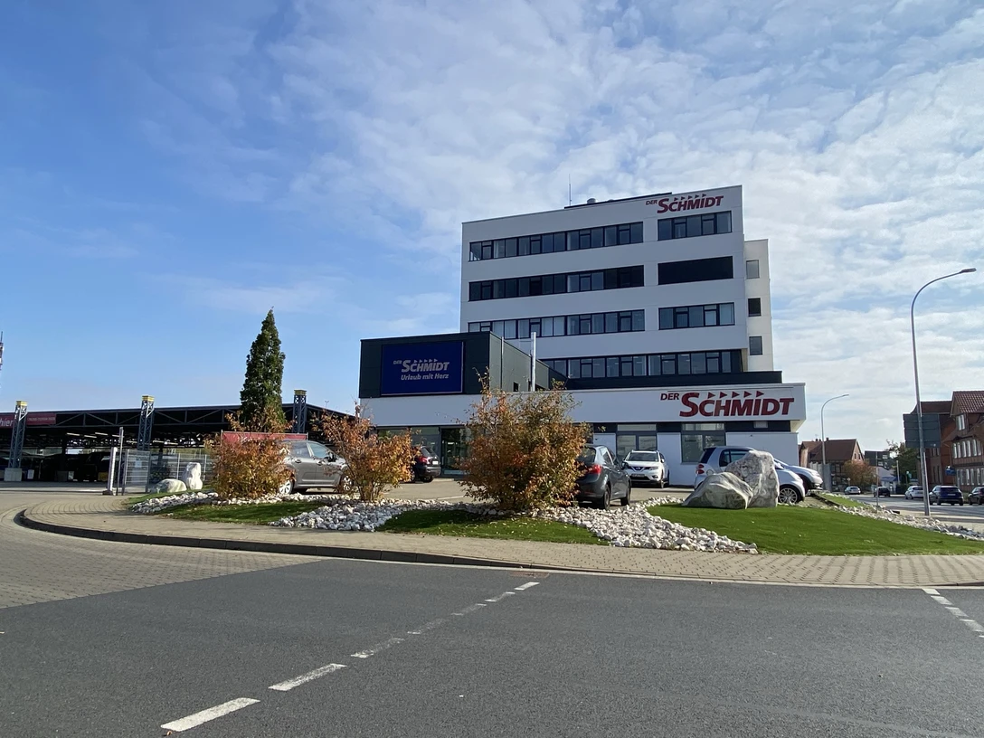 Schmidt-Busterminal.JPEG Reisebusterminal