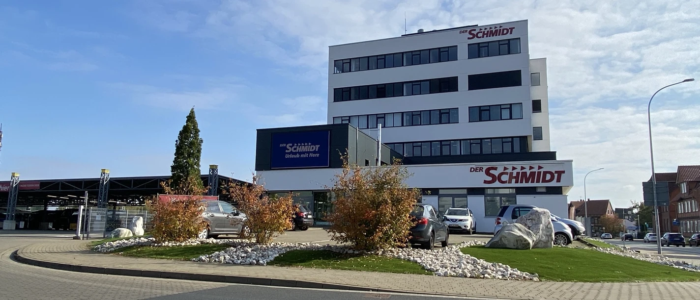 Schmidt-Busterminal.JPEG Reisebusterminal