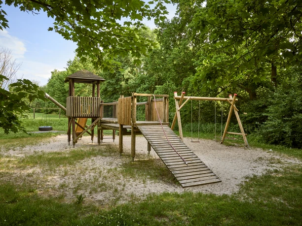 Spielplatz am Stadion Schladen Spielplatz am Stadion Schladen