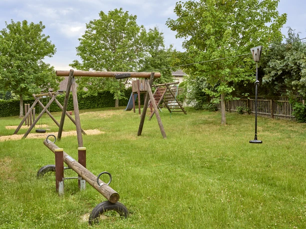 Spielplatz in der Siedlung Spielplatz in der Siedlung