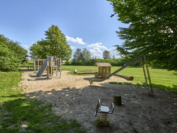 Großer Spielplatz Hötzum Großer Spielplatz Hötzum