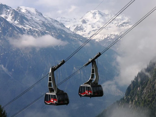 Mid station Cable car Mittelstation Pendelbahn.jpgMid station Cable car