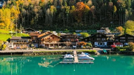 iseltwald-hotel-du-lac-brienzersee-aussenansicht.jpg