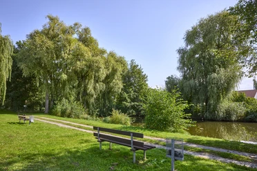 Ruhebank am Teich Cramme Ruhebank am Teich Cramme