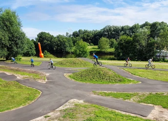 BMX-Bahn_2_klein.jpg