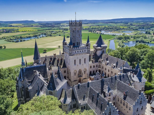 Schloss Marienburg Luftaufnahme vom Schloss Marienburg