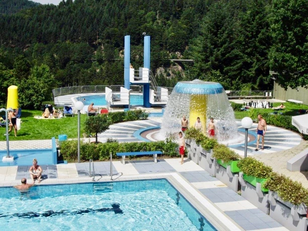 Montana Badezentrum Freibad Montana Badezentrum Freibad