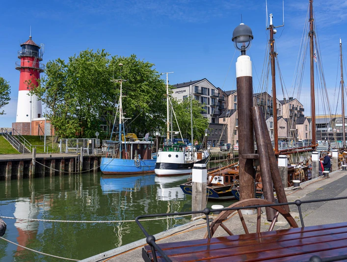 Buesum-Hafen-Lighthouse01.jpg