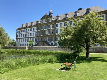 Almeauen & Mauritiusgymnasium | Büren Almeauen & Mauritiusgymnasium | Büren