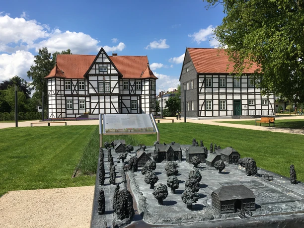 Jagdschloss mit Relief | Hövelhof