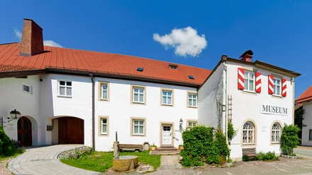 Museum im Bierlinghaus, Bad Bayersoien Bad Bayersoien - Museum im Bierlinghaus, Dorfstrasse 46