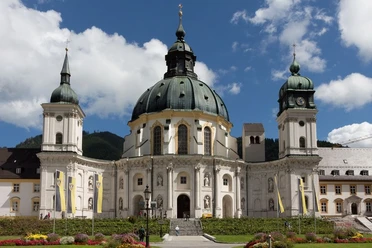 Basilika Kloster Ettal im Sommer