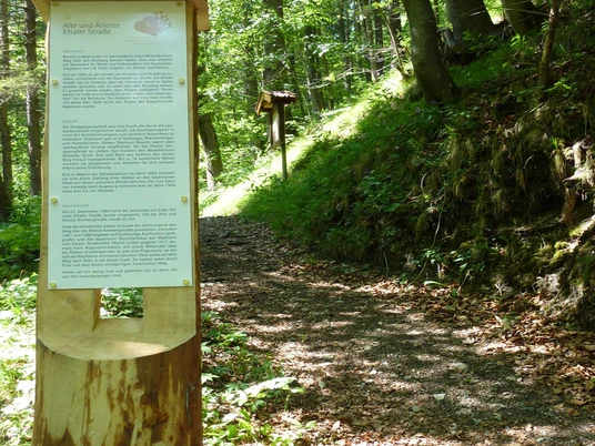 Stele an der ältesten Ettaler Straße