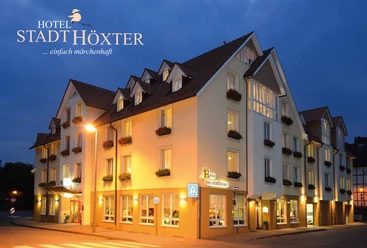 Flair-Hotel-Stadt-Hoexter_Hotel_Nacht.jpg.jpg
