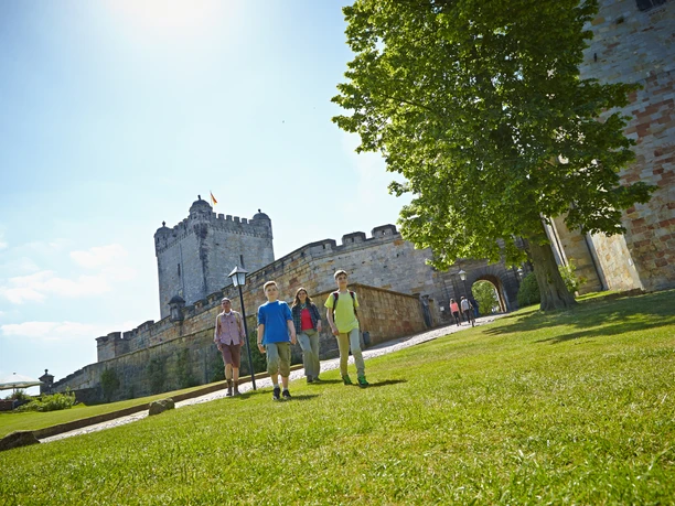 Wanderer_vorBurgBentheim.jpg