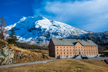 Das Hospiz auf dem Simplonpass Aussenaufnahme des Hospizes auf dem Simplonpass