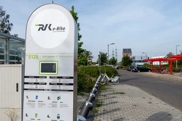 RVK E-Bike Verleih Meckenheim Bahnhof 2021 Herbst Meckenheim