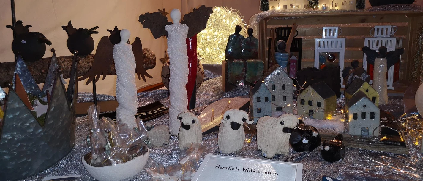 keramik-glas-ausstellung.jpg