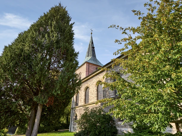Kirche Ahlum