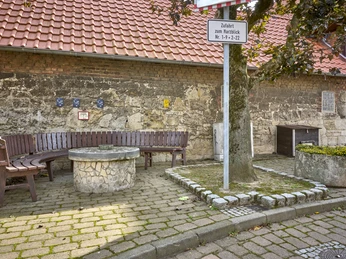 Ruhebank mit Steintisch Veltheim Ruhebank mit Steintisch Veltheim