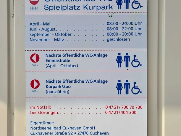 sanitaeranlage-oeffentliches-wc-spielplatz-kurpark-schild.jpg