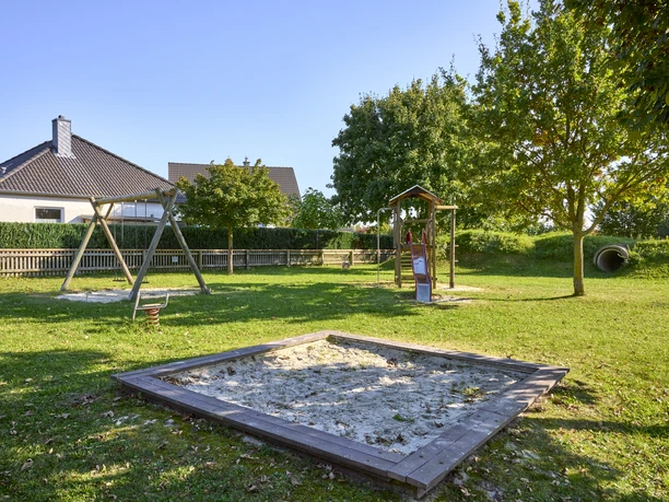 Spielplatz Rhener Alpen Oelber Spielplatz Rhener Alpen Oelber