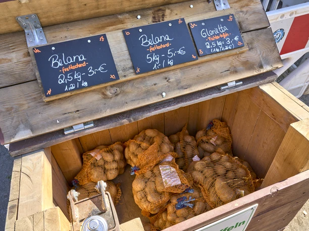 Kartoffelkiste von Buerschaper beim Bäcker Kartoffelkiste von Buerschaper beim Bäcker