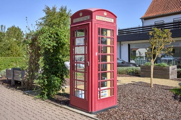 Bücherschrank in einer englischen Telefonzelle Bücherschrank in einer englischen Telefonzelle