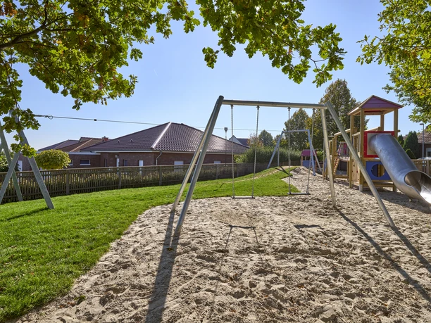 Spielplatz an der Hubertusstraße Baddeckenstedt Spielplatz an der Hubertusstraße Baddeckenstedt
