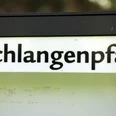 006HR - Schlangenbad - Schild Schlangenpfad.JPG