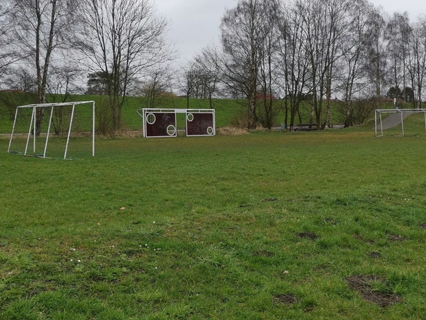 Rüstersieler-Gemeinschaftsplatz-Fußball