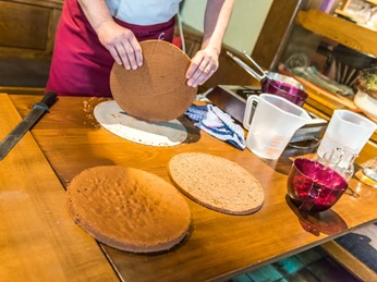 Schwarzwaelder Kirschtorten Kurs Baiersbronn Zutaten Schwarzwaelder Kirschtorten Kurs Baiersbronn Zutaten