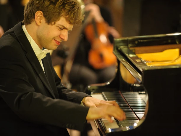 Schwarzwald Musikfestival Pianist Alexej Gorlatch Schwarzwald Musikfestival Pianist Alexej Gorlatch