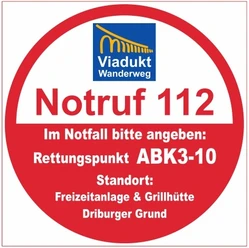 Rettungspunkt ABK3-10 Notfallrettungspunkt ABK3-10 auf Viadukt Wanderweg nahe Freizeitanlage und Grillhütte Driburger Grund.