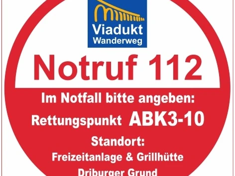 Rettungspunkt ABK3-10 Notfallrettungspunkt ABK3-10 auf Viadukt Wanderweg nahe Freizeitanlage und Grillhütte Driburger Grund.