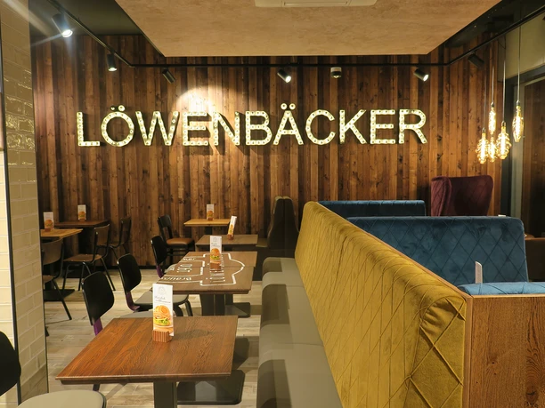 Modern bakery branch of the Löwenbaker