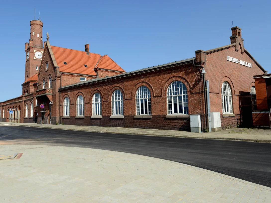 Steubenhöft - Hapaghallen - 2015.08.13 - 14.12.07.jpg