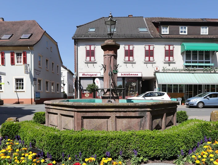 Bad König - Stadtmitte Brunnen Bad König - Stadtmitte Brunnen