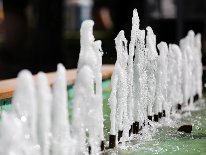 004HR - Bad Orb - Kurpark Brunnen.JPG