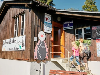 Luftseilbahn Illgau - St. Karl Talstation