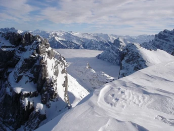 Blick vom Gipfel Richtung Klöntal