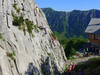 Kletterer bei der Lidernenhütte.
