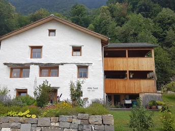 Urmiberg Sust Brunnen