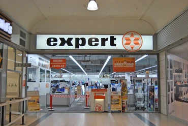 Expert.JPG Eingangsbereich