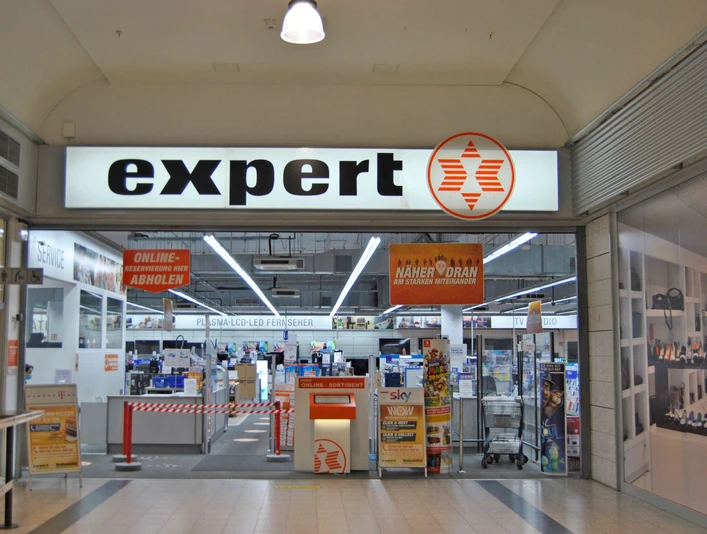 Expert.JPG Eingangsbereich